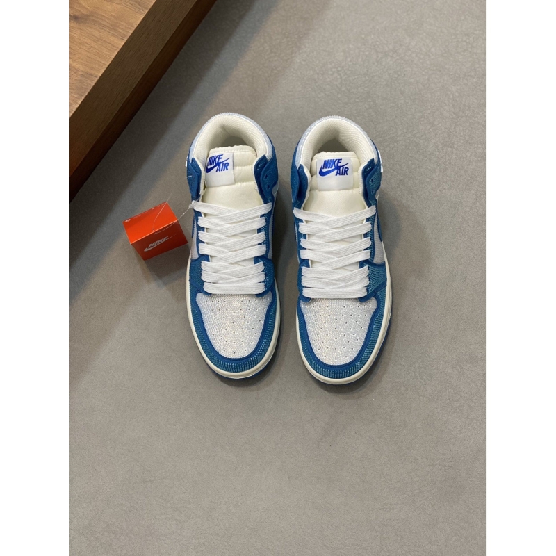 l**is V*t*n sneakers